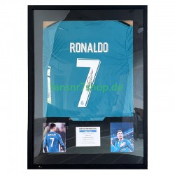 Cristiano Ronaldo Nr. 7 Real Madrid Retro Third-Trikot 2017 – signiert, Premium-Rahmen