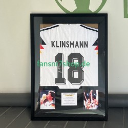 Jürgen Klinsmann Nr. 18 Deutschland Retro Heimtrikot 1990 – signiert, Premium-Rahmen