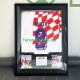 Davor Šuker Nr. 9 Kroatien Retro Heimtrikot 2006 – signiert, Premium-Rahmen