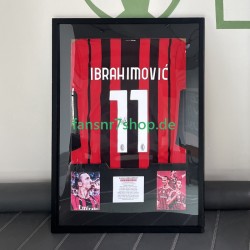 Zlatan Ibrahimović Nr. 11 AC Milan Heimtrikot 2021 – signiert, Premium-Rahmen